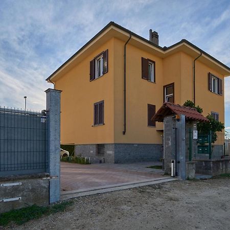 Appartamenti Sambuy Santena Buitenkant foto